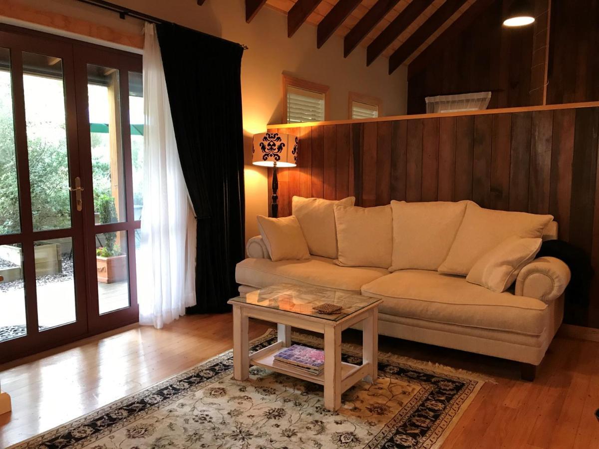 Real Romance Cottage Ханмер Спрингс Екстериор снимка